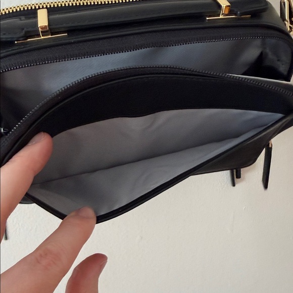 Tumi Voyageur Aberdeen Crossbody in Black - Picture 11 of 11